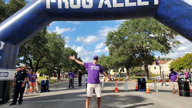 35B33ABA-1822-4B0E-9D87-D7C054907B0B